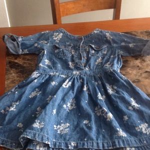 1 outfit 2 tunics 1 light jacket