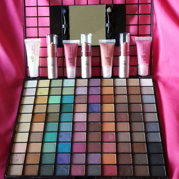 E.L.F 100 eye shadows 3 lips sticks 4 lip gloss