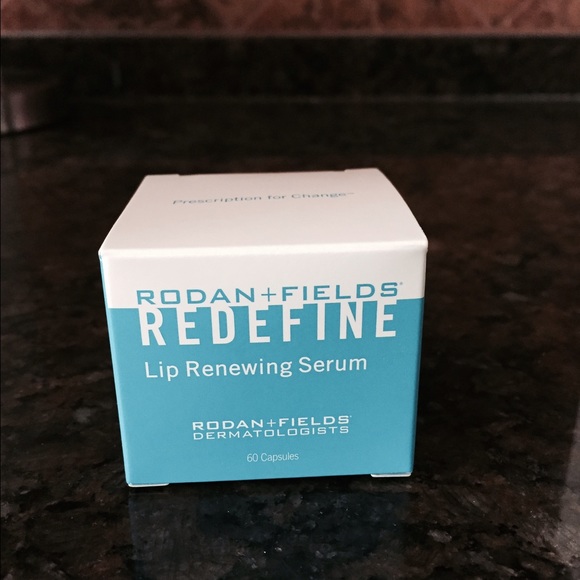 NWT Rodan + Fields Redfine Lip Renewing Serum
