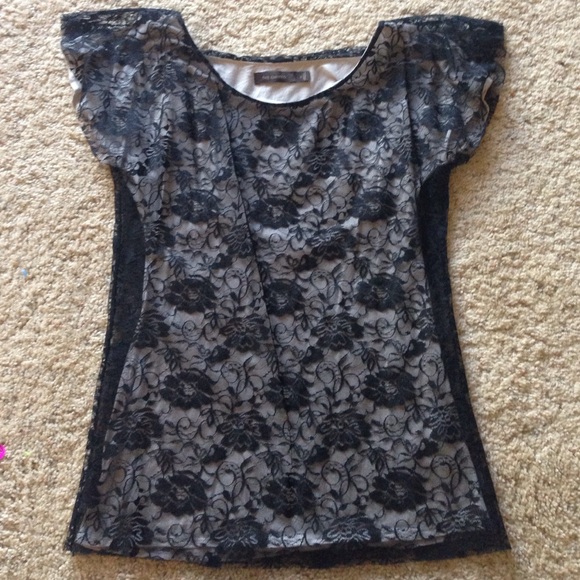 Black lace overlay t-shirt short sleeved