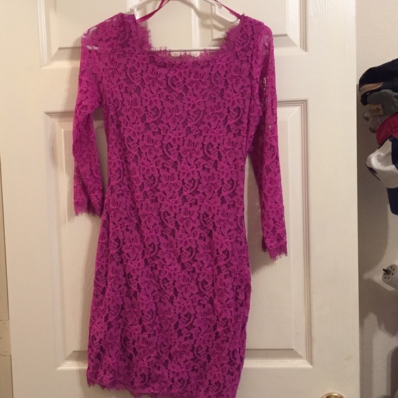 Never worn DVF lace dress
