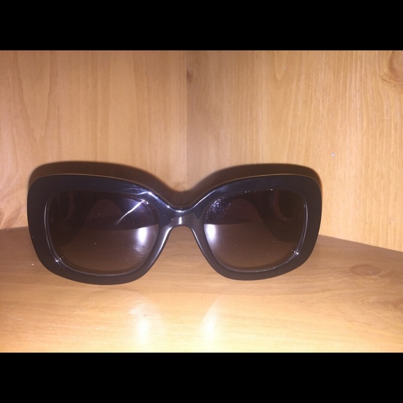 PRADA PR 270 S Sunglasses - Picture 3 of 3