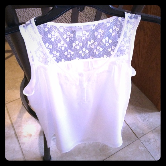 Lauren Conrad silk summer top