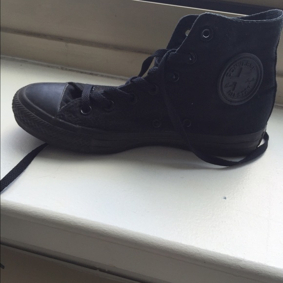 Converse shoes (both shoes obviously)
