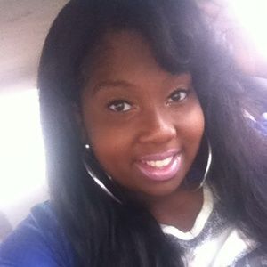 Meet your Posher, Charlesa