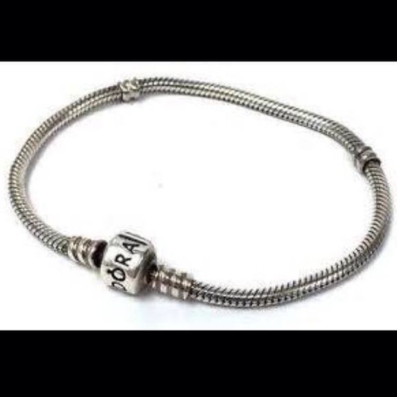 Authentic silver Pandora bracelet - Picture 3 of 3