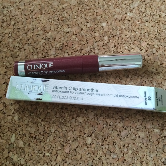 Clinique Other - Clinique vitamin C Smoothie lipgloss