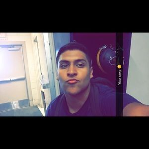 Meet your Posher, Luis