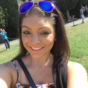 Meet your Posher, Taralene