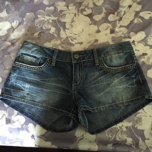 Short shorts