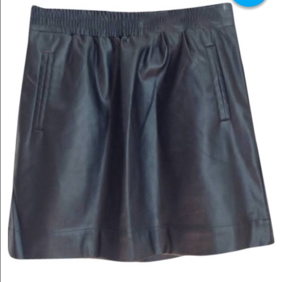 Ann Taylor loft faux leather skirt