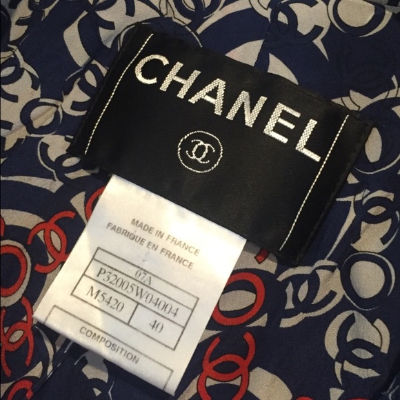 Chanel Jacket ! - Picture 1 of 4