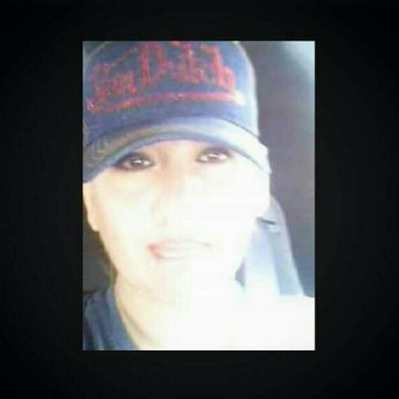 Meet your Posher, Eunice - Picture 1 of 1