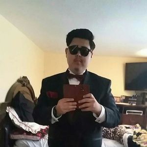 Meet your Posher, Gustavo