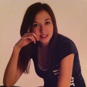 Meet your Posher, Candice