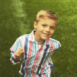 Meet your Posher, Leslie