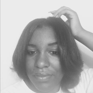 Meet your Posher, Tyronica