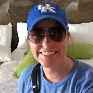 Meet your Posher, Whitney