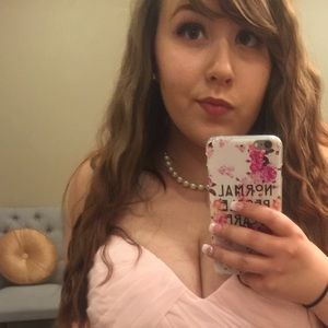 Meet your Posher, Jade