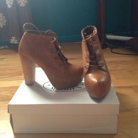 Steve Madden booties