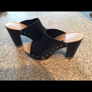 Express chunky black heels