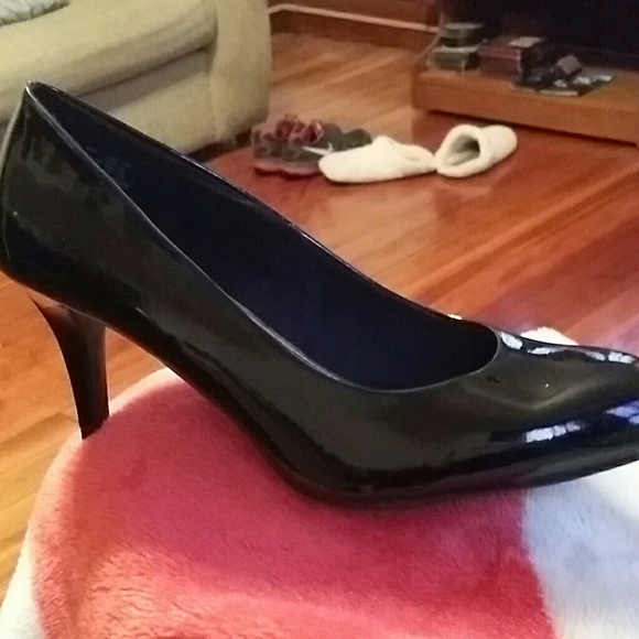 Shoes - Picture 1 of 2