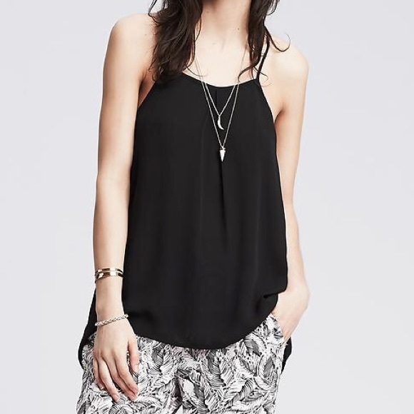 Banana Republic Tops - 🍌 Banana Republic Crepe Pleated Cami Tank