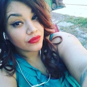 Meet your Posher, Lyssa