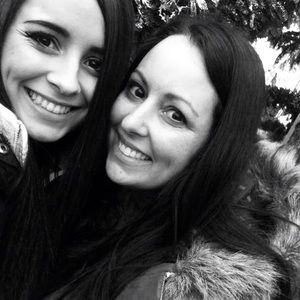 Meet your Posher, Dennise