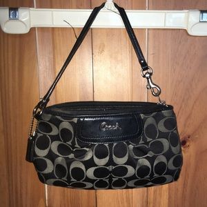 Coach Wristlet Black and Grey