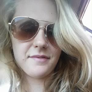 Meet your Posher, Karissa