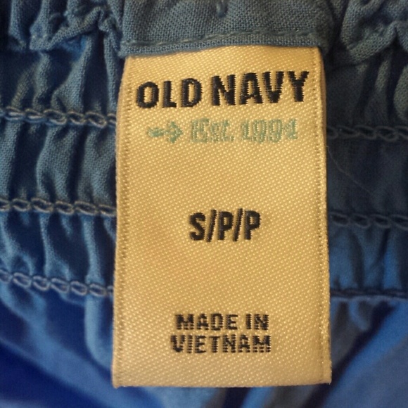 Bright blue w border print sleeveless top - Picture 3 of 3