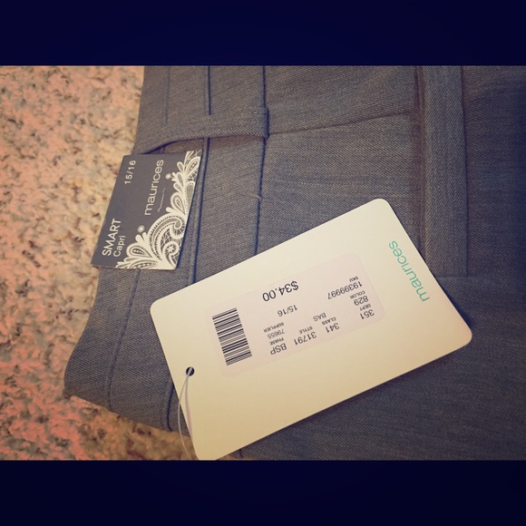 Maurice's gray work Capri.