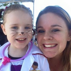 Meet your Posher, Pamela