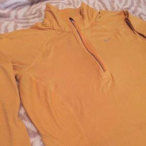 Nike Dri-fit half zip