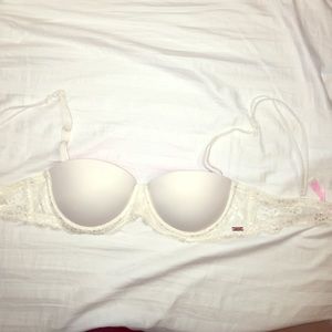 NWOT PINK Victoria's Secret bra 32a