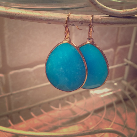 Stella & Dot Jewelry - Stella & Dot Gem drops!! These are beautiful!