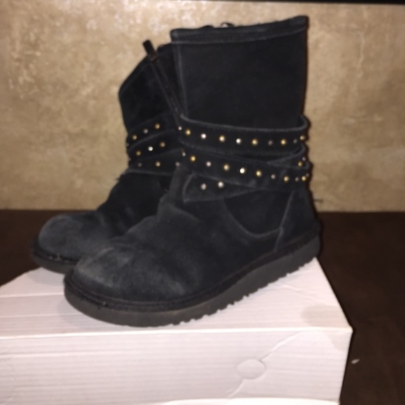 Black UGGS size 3 - Picture 1 of 4