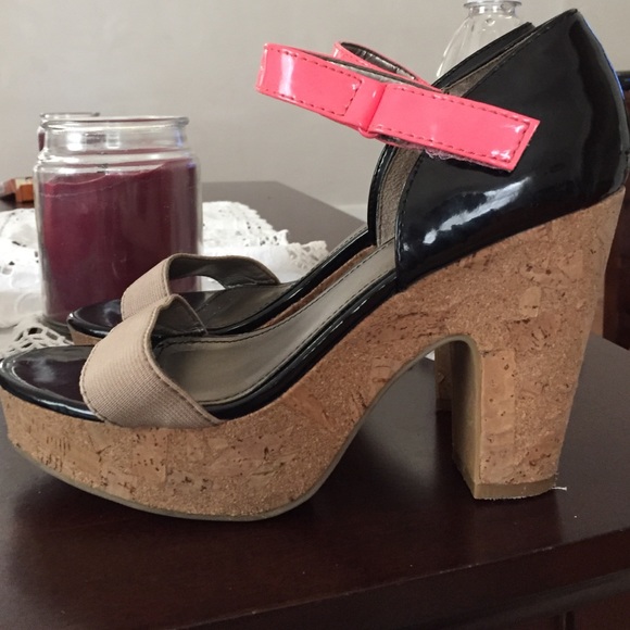 Fergie heels - Picture 4 of 4