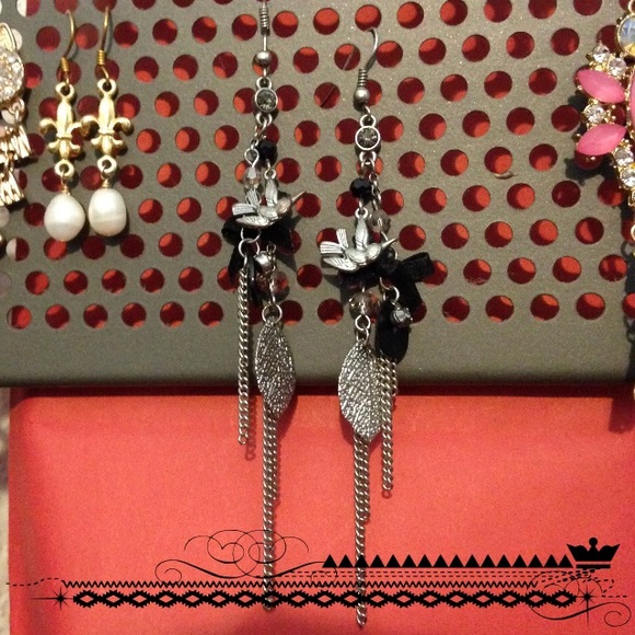 AEO Bejeweled Earrings💎