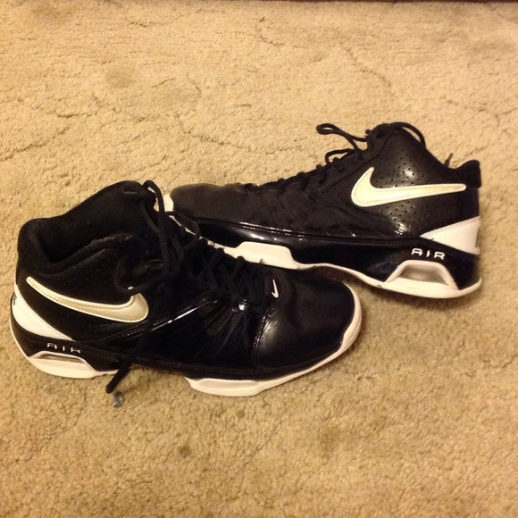 Shoe