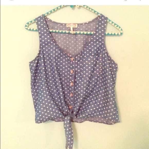 Adorible heart top kirra