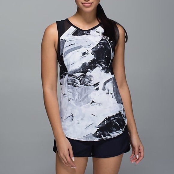 Lululemon workout top