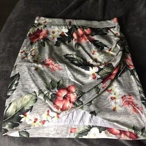 Zara form fitting skirt