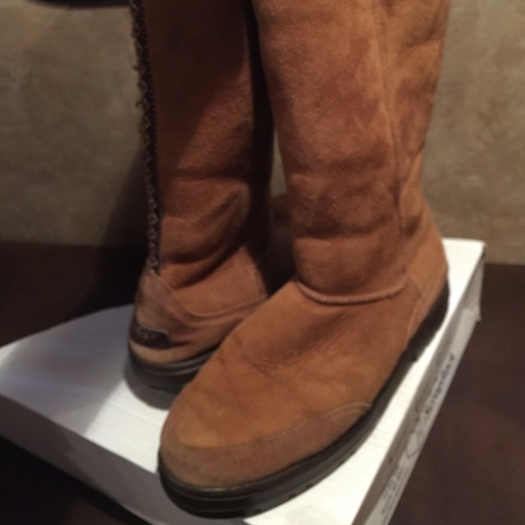 Ultra tall UGG