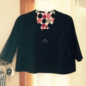 Cropped black jacket