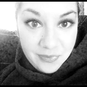 Meet your Posher, Summer