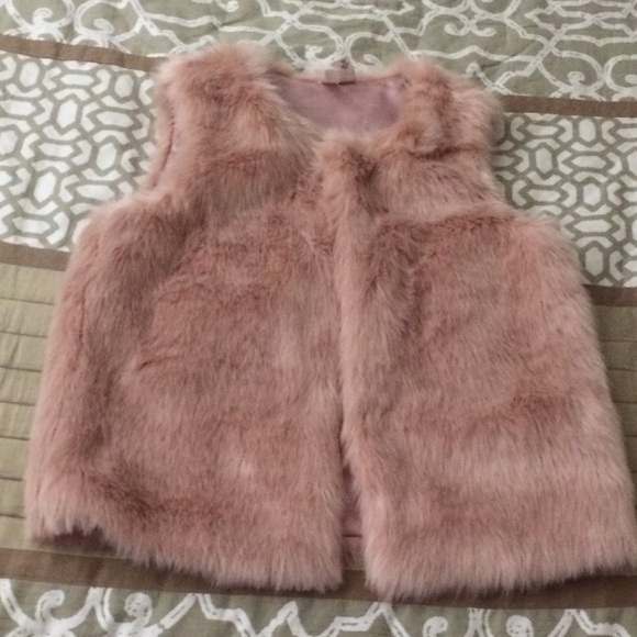 Fur vest