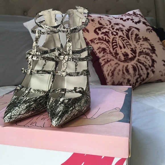 Jeffrey Campbell Shoes - Jeffrey Campbell 4" Isabel pumps. NEW!!