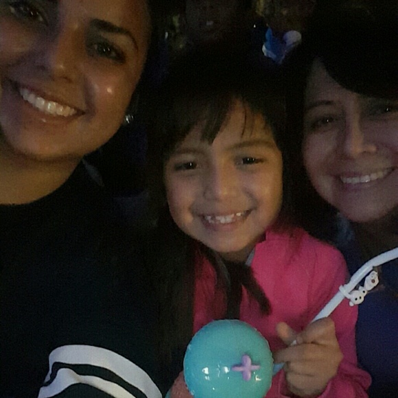 Meet your Posher, Rebekah - Picture 1 of 1